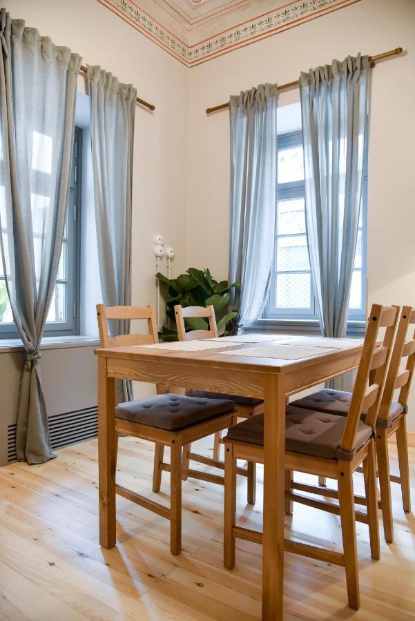 Erst Guest House Αθήνα Εξωτερικό φωτογραφία