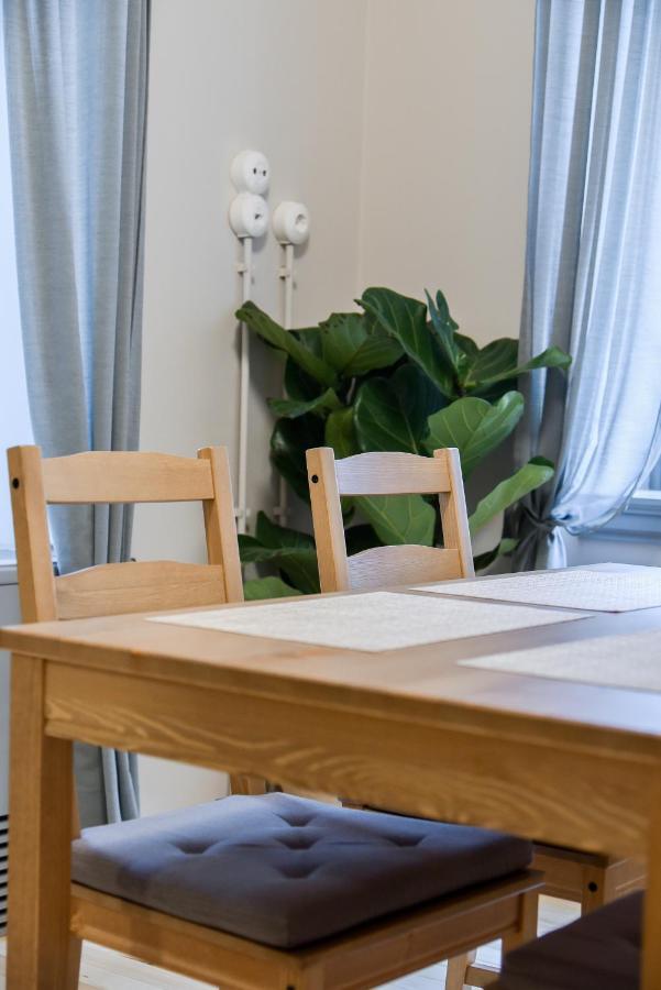 Erst Guest House Αθήνα Εξωτερικό φωτογραφία